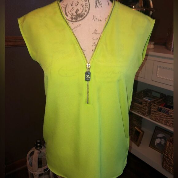 MK Top XS  - Picture 1 of 7